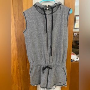 Albion Fit Gray Hooded At Ease Romper Size XS